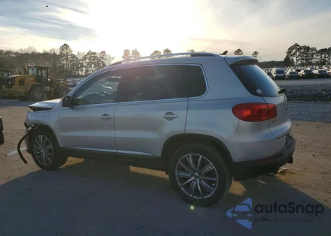 2012 Volkswagen Tiguan S из США, поврежденный, VIN WVGAV7AX6CW587148